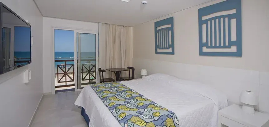 Apartamento Frente Mar Triplo do Hotel Ponta Verde Praia do Francês com varanda de frente para o mar